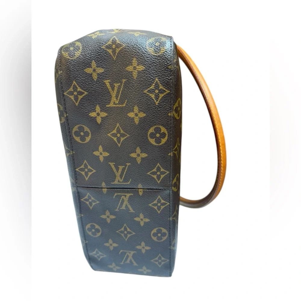 Louis Vuitton Monogram Looping MM